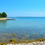 2 Bedroom Gorgeous In Apartman Zdrelac