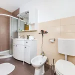 Apartman 2 Bedroom Gorgeous In Zdrelac