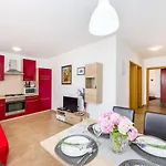 2 Bedroom Gorgeous In Zdrelac