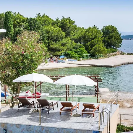 Διαμέρισμα Lovely In With Swimming Pool Ždrelac