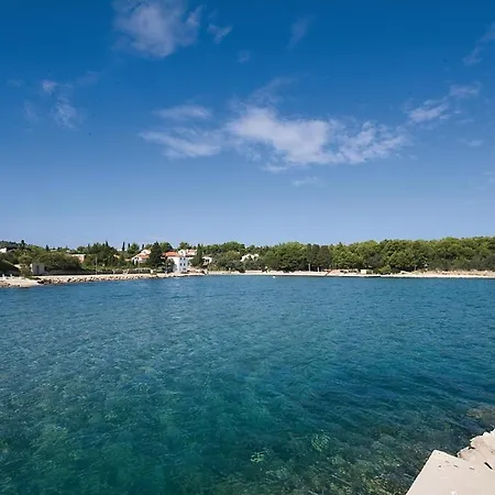 Lovely In With Swimming Pool * Ždrelac