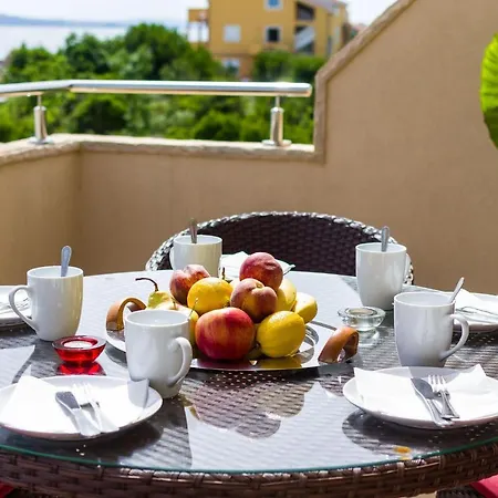 Amazing In With Kitchen Apartment Zdrelac