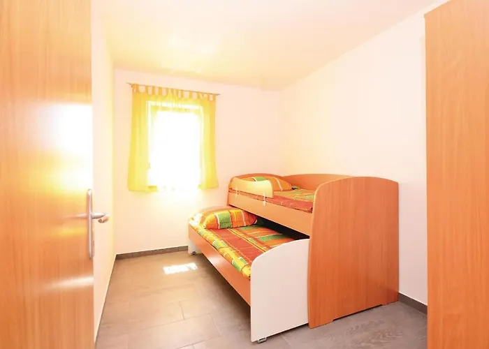 شقة 2 Bedroom Gorgeous In Ždrelac