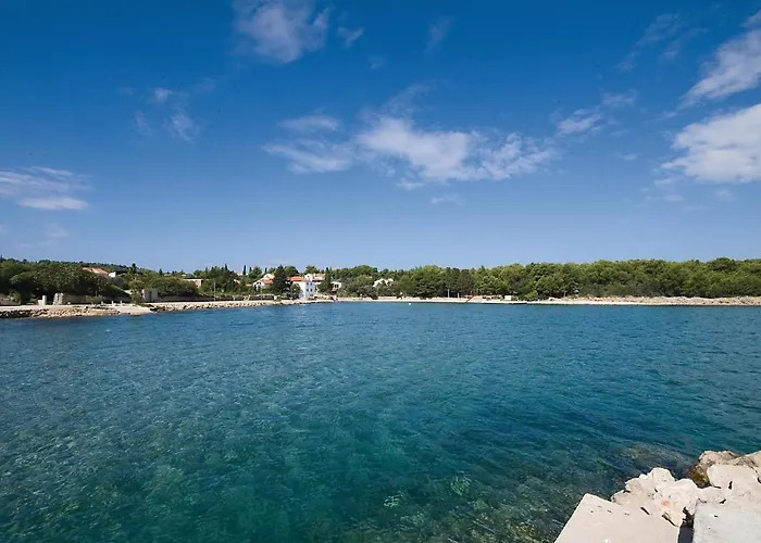 2 Bedroom Gorgeous In * Ždrelac