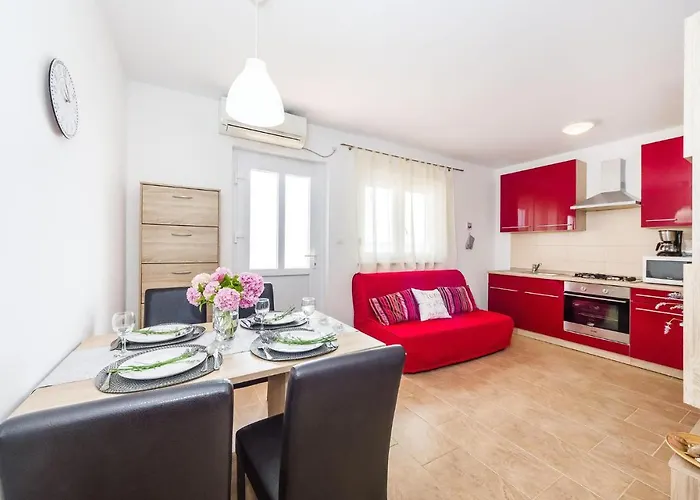 2 Bedroom Gorgeous In