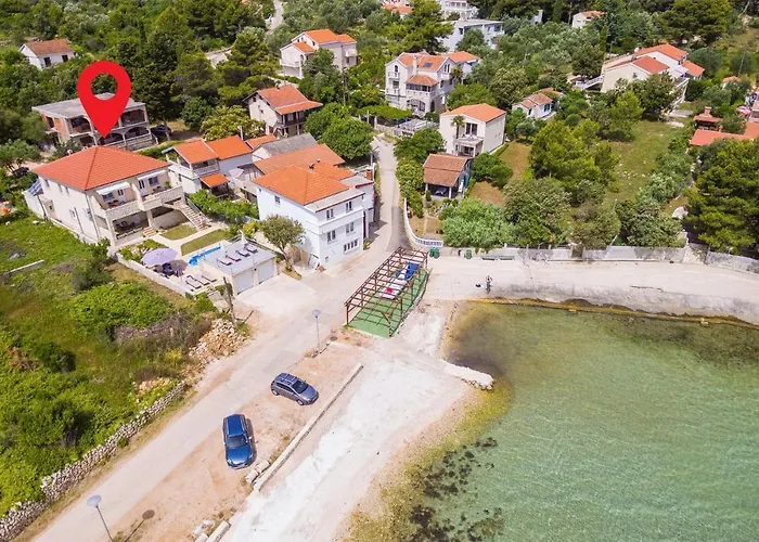 2 Bedroom Gorgeous In *